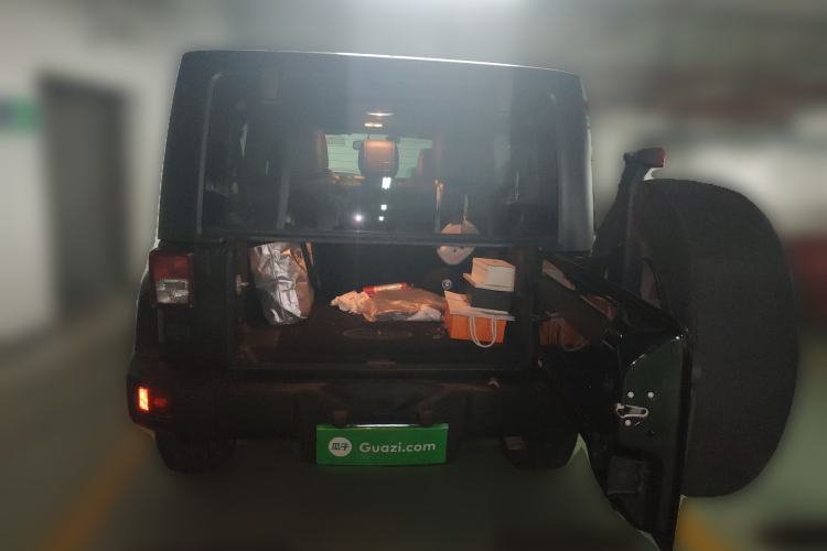 Used Jeep Wrangler 2015 3.0L Sahara Four-Door Edition
