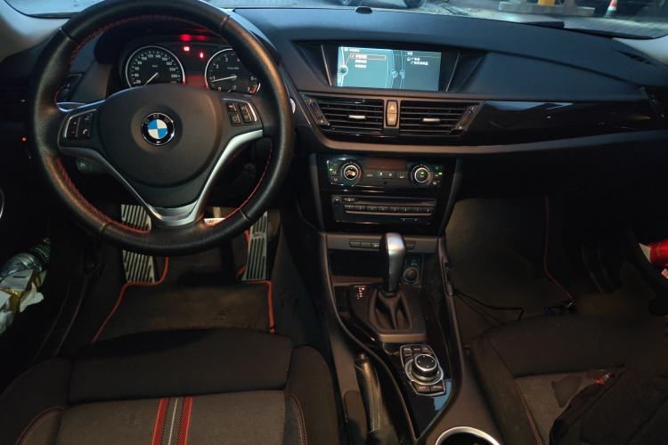 Used BMW X1 2013 sDrive18i Sport Design Package Center Console