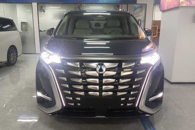 Used Denza D9 2022 DM-i 970 Four-Wheel Drive Flagship Model