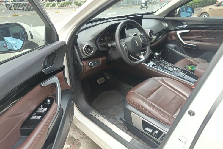 Used Wey VV7 2017 2.0T Flagship Model Driver Seat