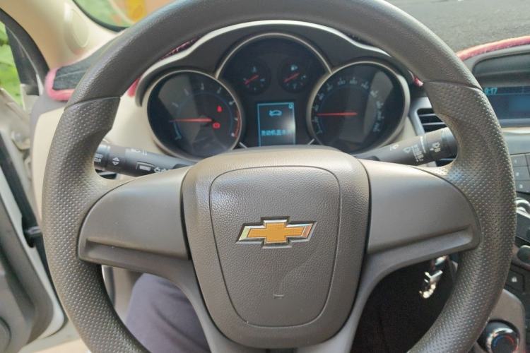 Used Chevrolet Cruze 2015 1.5L Classic SE MT