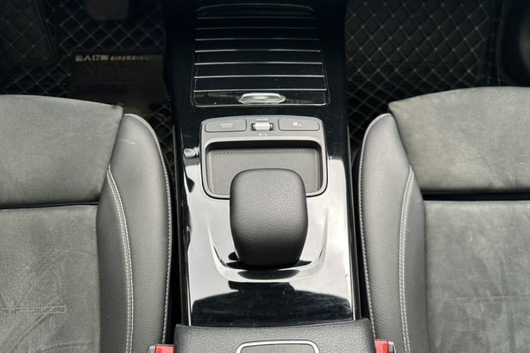 Used Mercedes-Benz A-Class 2019 Restyled A 180 L Sport Sedan Gear Lever