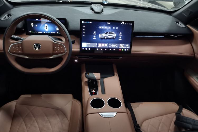 Used CHANGAN UNI-Z New Energy 2024 Blue Whale Smart Electric iDD 125km Beyond Edition Center Console