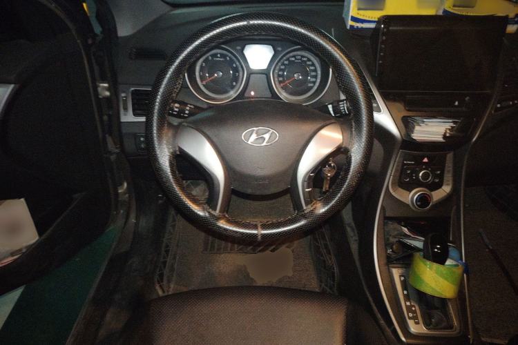 Used Hyundai Elantra (5th Generation / Langdong) 2016 1.6L Automatic Smart Version