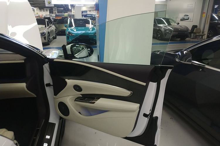 Used Yangwang U7 2025 EV Five-Seat Luxury Edition