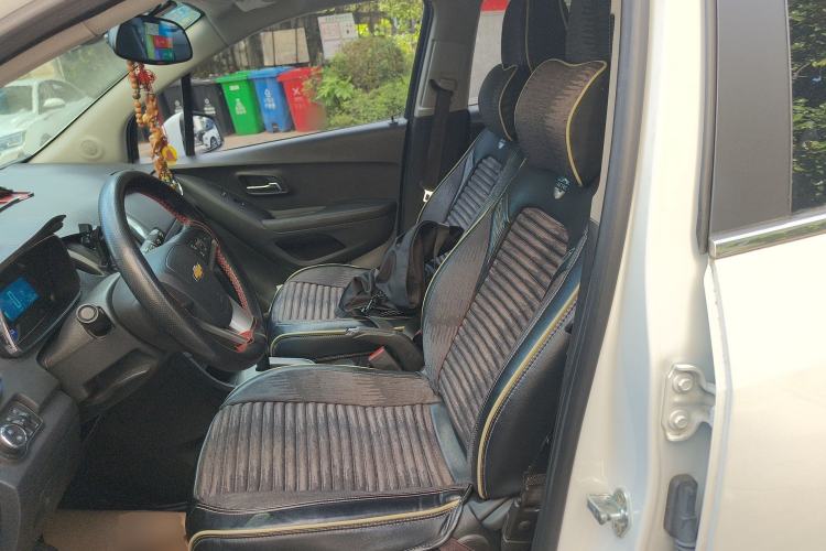 Used Chevrolet Trax 2016 1.4T Automatic Two-Wheel Drive Luxury Version Left Front Seat