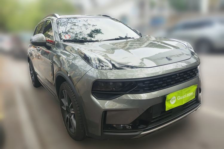 Used Lynk & Co 01 2021 2.0TD Two-Wheel-Drive Pro Trim Front Right 45 Deg