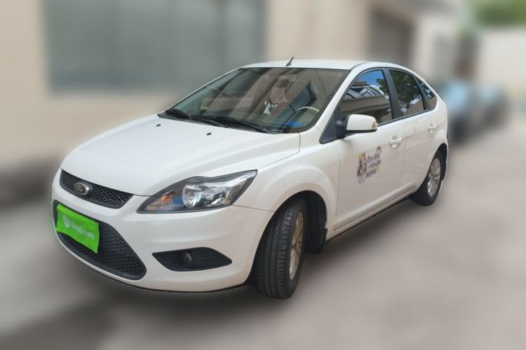 Ford Focus 2013 Hatchback Classic 1.8L Automatic Base Model d’occasion Guazi used car, China used car export, Used car for sale, Used  cars, Cheapest cars for sale
