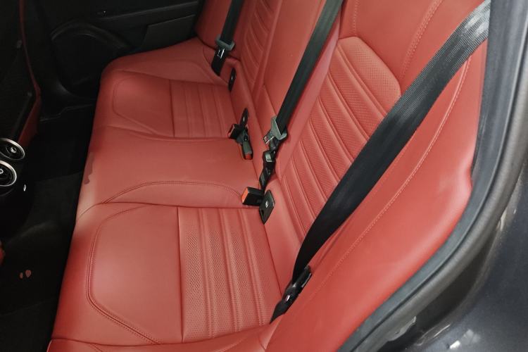 Used Alfa Romeo Giulia 2023 2.0T 280HP Track Edition