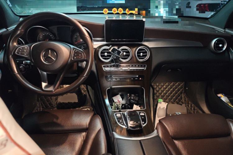 Used Mercedes-Benz GLC 2019 Facelift GLC 260 L 4MATIC Luxury Model