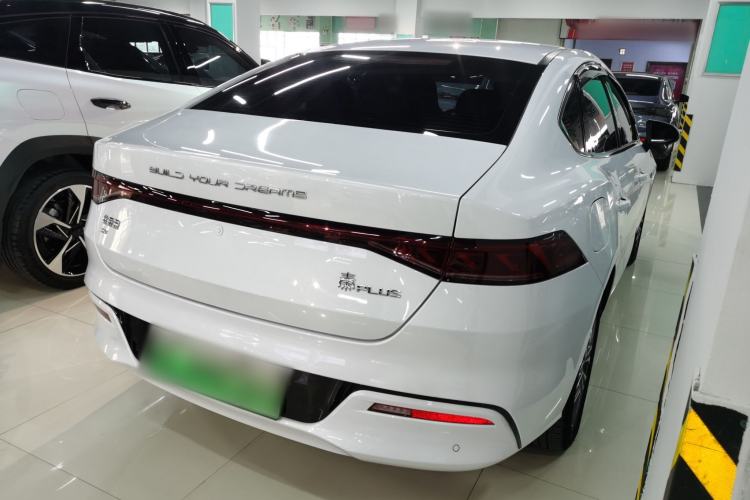 Used BYD Qin PLUS 2024 Honor Edition EV 420KM Beyond Model
