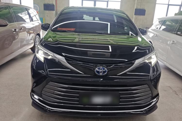 Used Toyota Sienna 2021 2.5L Hybrid Ultimate Edition