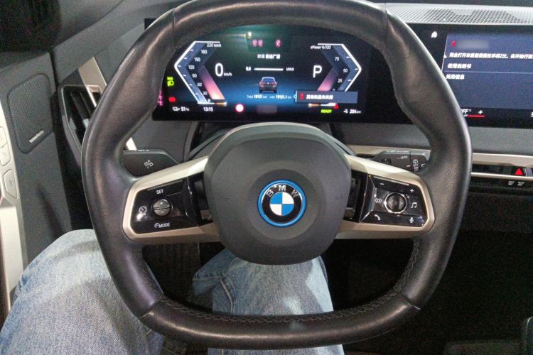 Used BMW iX 2022 xDrive40
