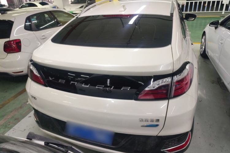 Used Venucia T90 2018 2.0L CVT Smart Connect Luxury Edition China V Standard
