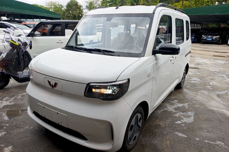 Used Wuling Zhiguang New Energy 2025 Model 305km Ambitious Edition