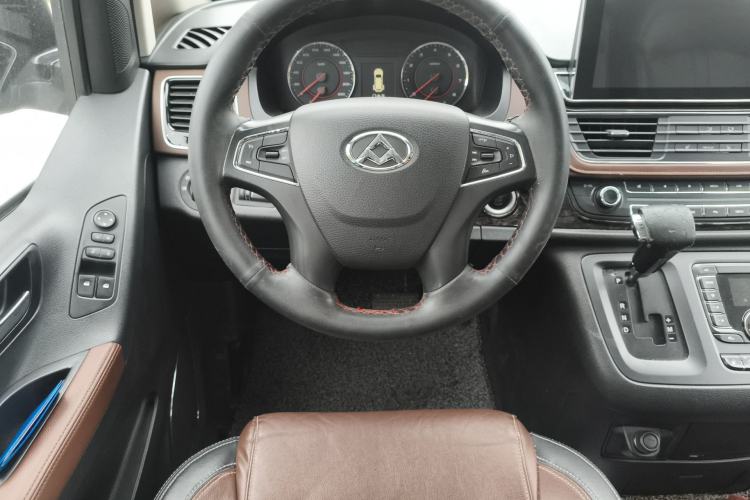 Used SAIC MAXUS G10 2016 2.0T Automatic Luxury Executive Edition Steering Wheel