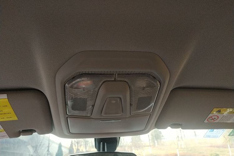 Used SAIC MAXUS T70 2021 2.0T Diesel Automatic 4x4 Elite Version with Long Bed and High Ground Clearance
