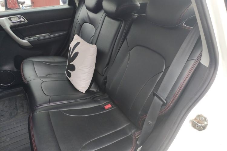 Used Haval H6 2013 Sports Edition 1.5T Manual Two-Wheel Drive Elite Model Left Rear Seat