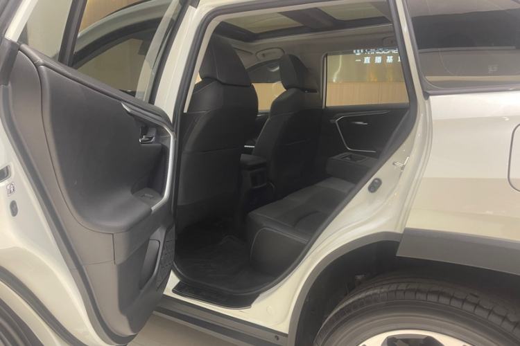 Used Toyota RAV4 2020 2.0L CVT Two-Wheel Drive Prestige Edition