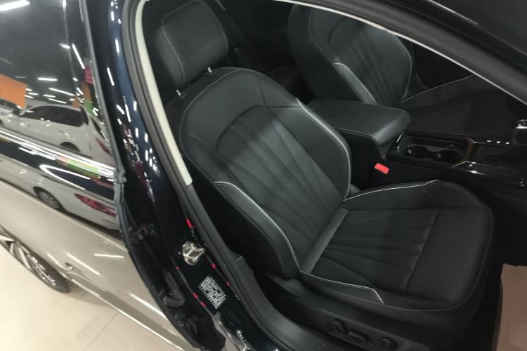 Used Volkswagen Passat 2024 380TSI Elite Edition Right Front Seat