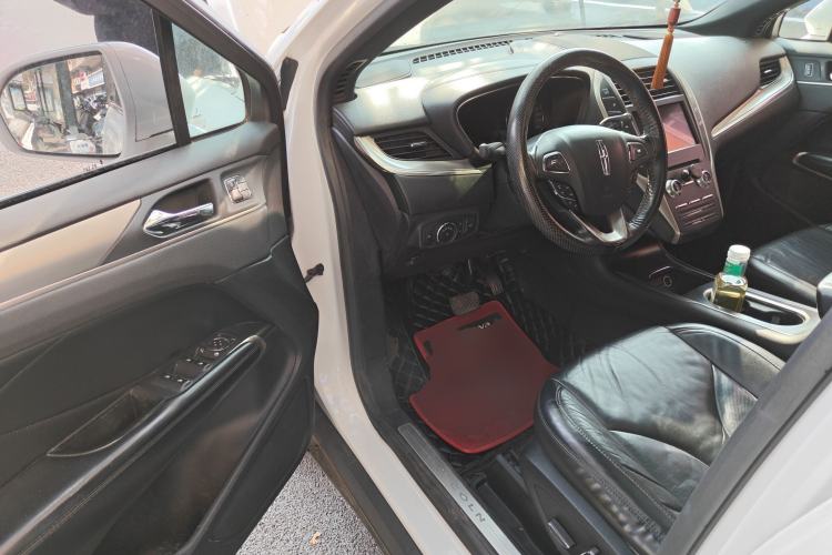 Used Lincoln MKC 2017 2.0T Two-Wheel Drive Deluxe Edition