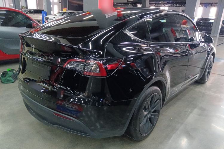 Used Tesla Model Y 2023 Rear-Wheel-Drive Version
