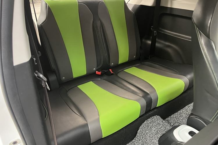 Used Roewe Clever 2021 302 km New Four-Seater Super-Efficient Version