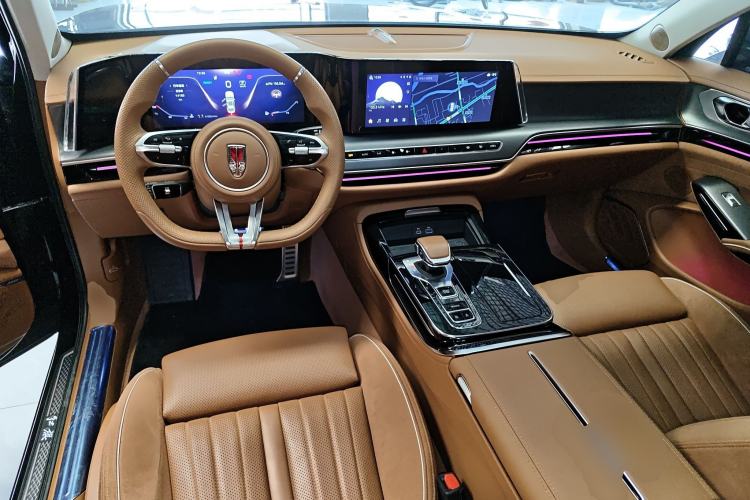 Used Hongqi H9 2024 2.0T Qixiang Private Style Edition
