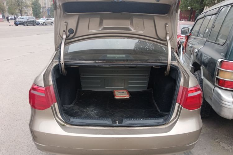 Used Volkswagen Jetta 2015 1.6L Automatic Luxury Model
