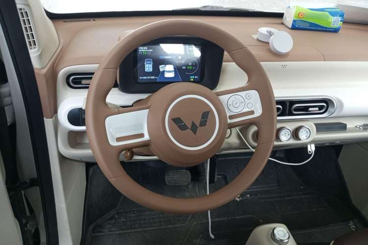 Used Wuling Hongguang MINIEV 2024 3rd Generation 215km Youth Edition