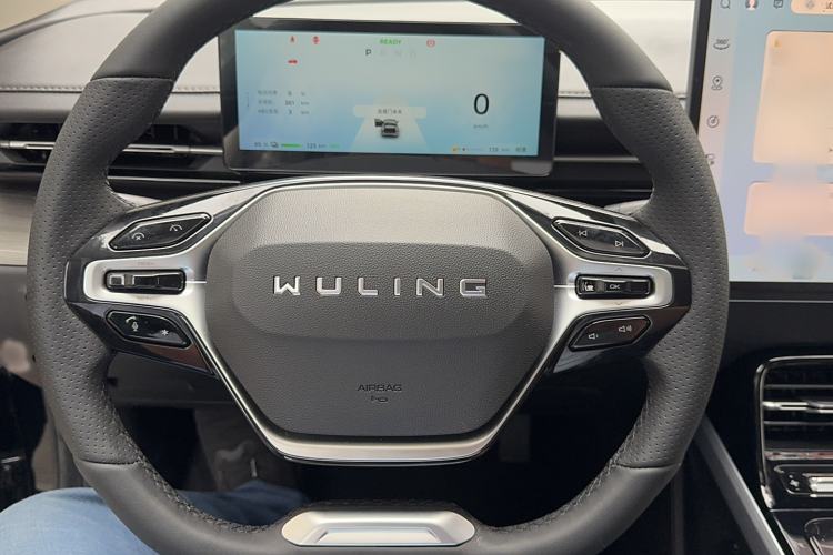 Used Wuling Xingguang 2023 150 Advanced Edition
