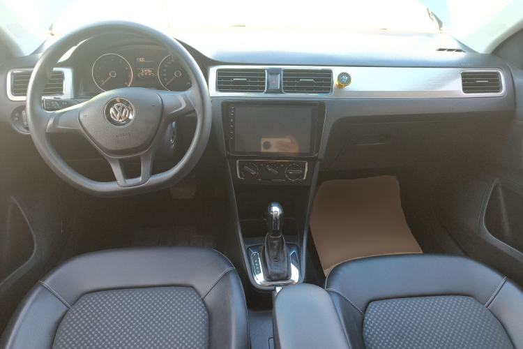 Used Volkswagen Santana 2015 Haval H6 1.6L Automatic Comfort Model
