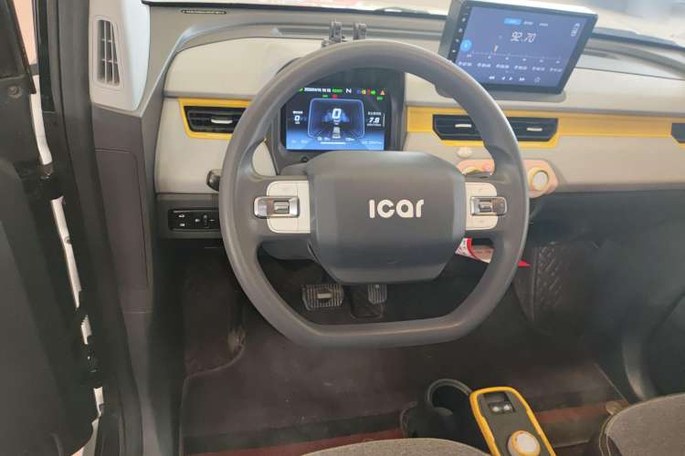 Used Chery New Energy QQ Ice Cream 2022 170km Sundae Phosphate Lithium-Ion Steering Wheel