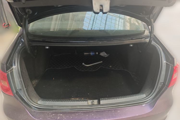 Used Volkswagen Sagitar 2014 1.6L Manual Comfort Model
