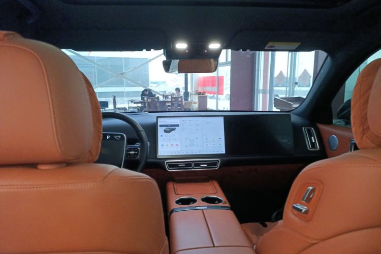 Used Li Auto L7 2023 Pro Model Center Console