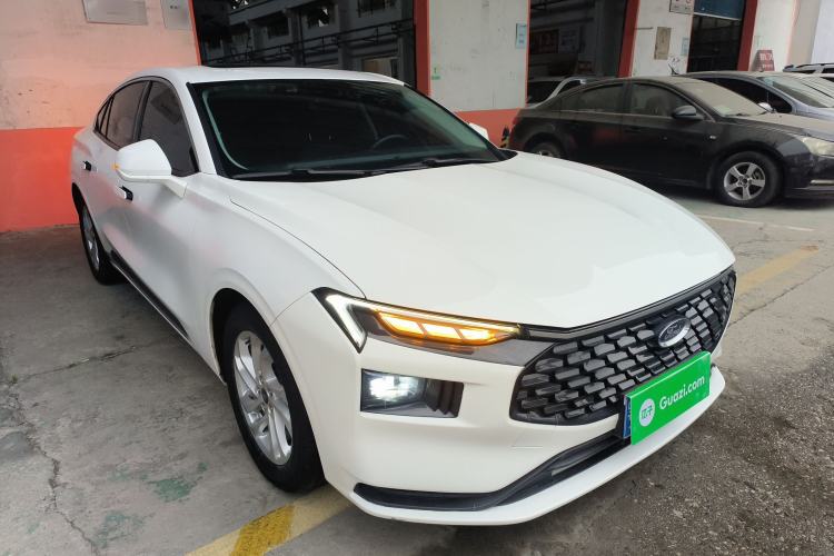 Used Ford Mondeo 2022 EcoBoost 245 Fashion Edition Front Right 45 Deg