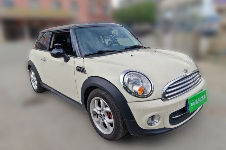 Used MINI 2012 1.6L COOPER Baker Street Front Right 45 Deg