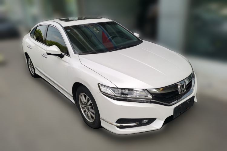 Used Honda Spirior 2015 2.0L Collector's Edition Front Right 45 Deg