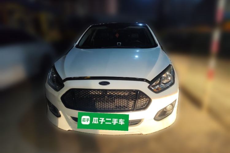Used Ford Escort 2015 1.5L Automatic Fashion Model
