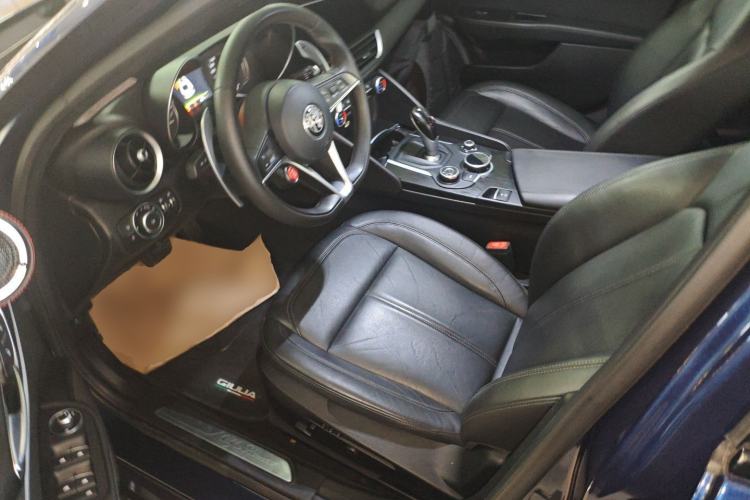 Used Alfa Romeo Giulia 2017 2.0T 280HP Luxury Edition