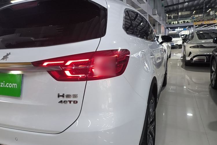 Used Hongqi HS5 2022 Facelifted Version 2.0T Smart Connect Flagship All-Wheel-Drive Edition Right Rear Taillight