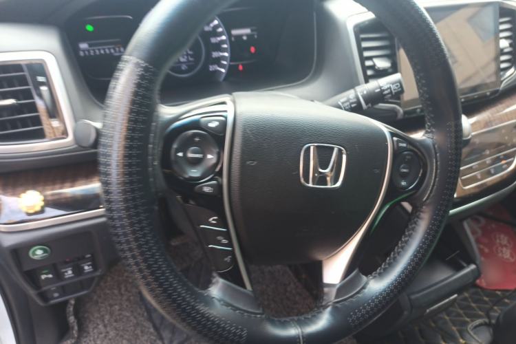Used Honda Odyssey 2015 Updated Version 2.4L Smart Edition