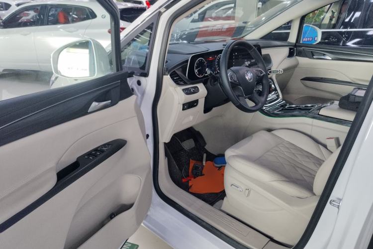 Used Buick GL8 2023 ES Lu Zun Comfort Model
