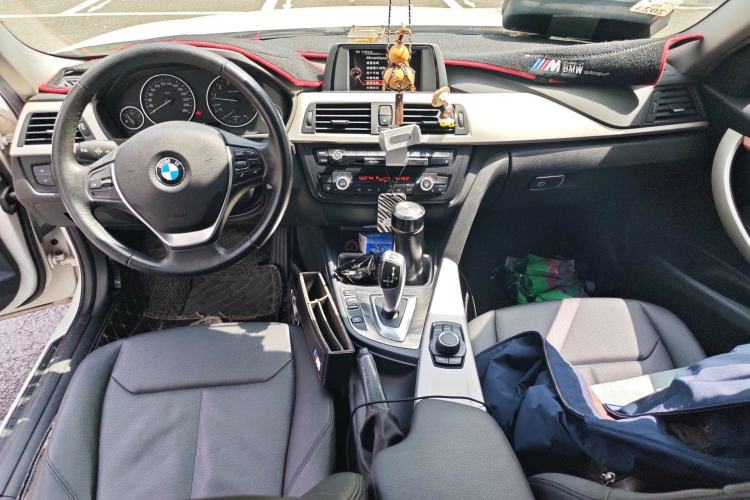 Used BMW 3 Series 2015 320Li Fashion Model
