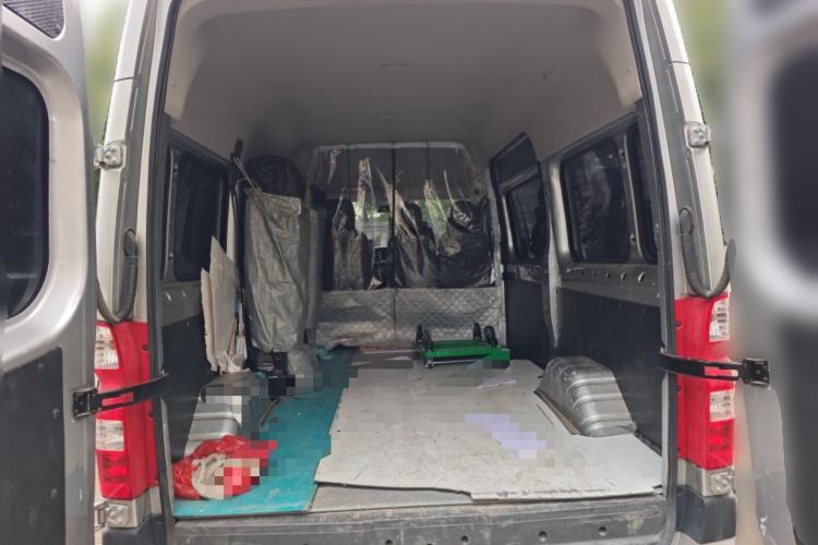 Used Foton Toano 2024 Tuyano Pro Multi-Function 2.0T Manual Rear-Drive Long Wheelbase Mid-Roof Design Single Rear Tire—Available in 5/6/7/9-Seater Configurations