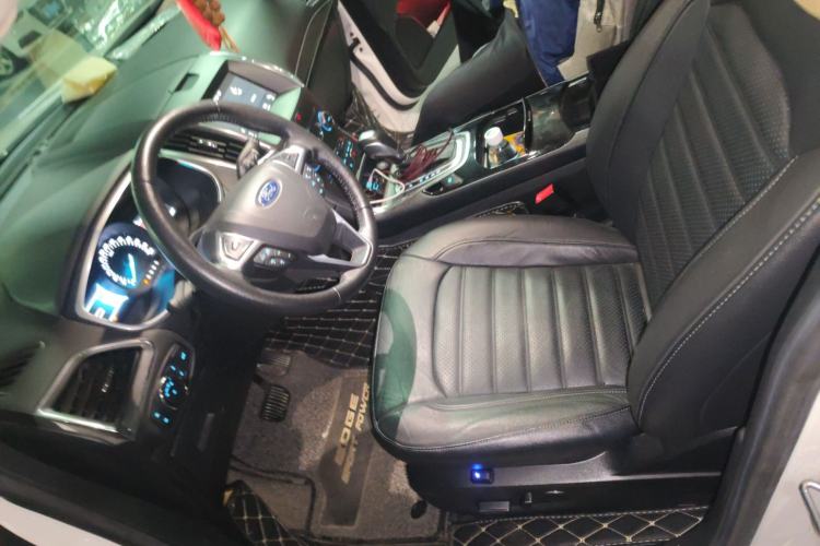 Used Ford Edge 2018 EcoBoost 245 Two-Wheel-Drive Titanium 7-Seater China V Standard