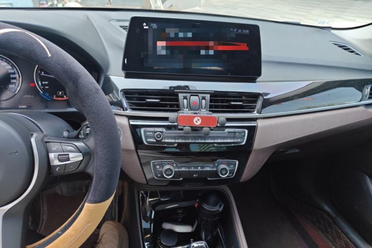 Used BMW X1 2022 sDrive20Li Luxury Model Audio And AC Panel