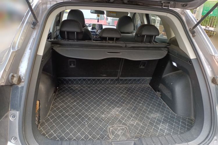 Used BORGWARD BX5 2017 20TGDI Automatic Two-Wheel Drive Pioneer Edition Trunk