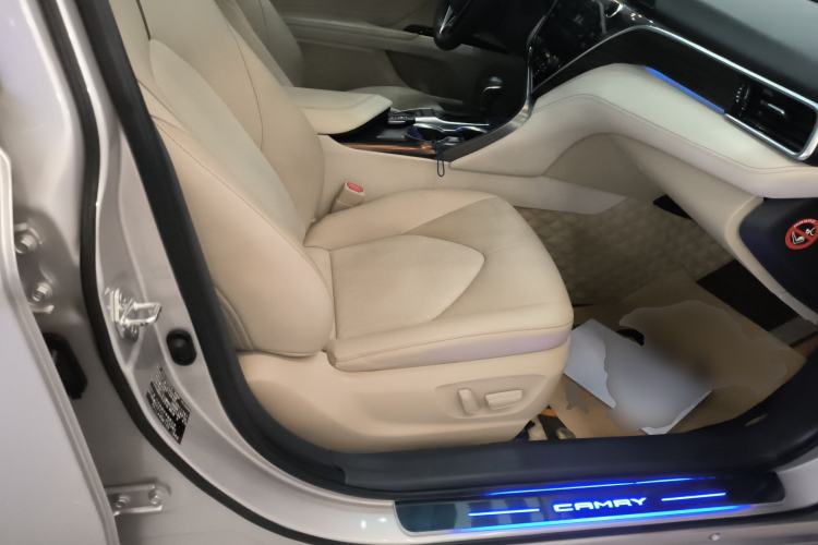 Used Toyota Camry 2019 2.0G Luxury Edition China VI Standard Right Front Seat