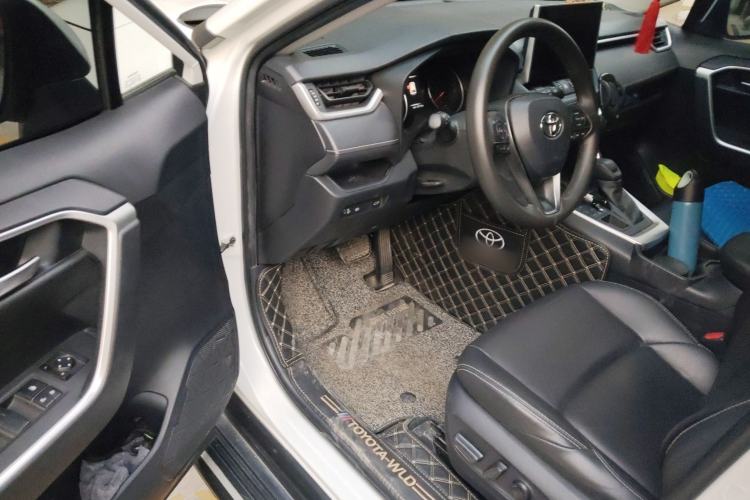 Used Toyota Wildlander 2020 2.0L CVT 4x4 Luxury Edition